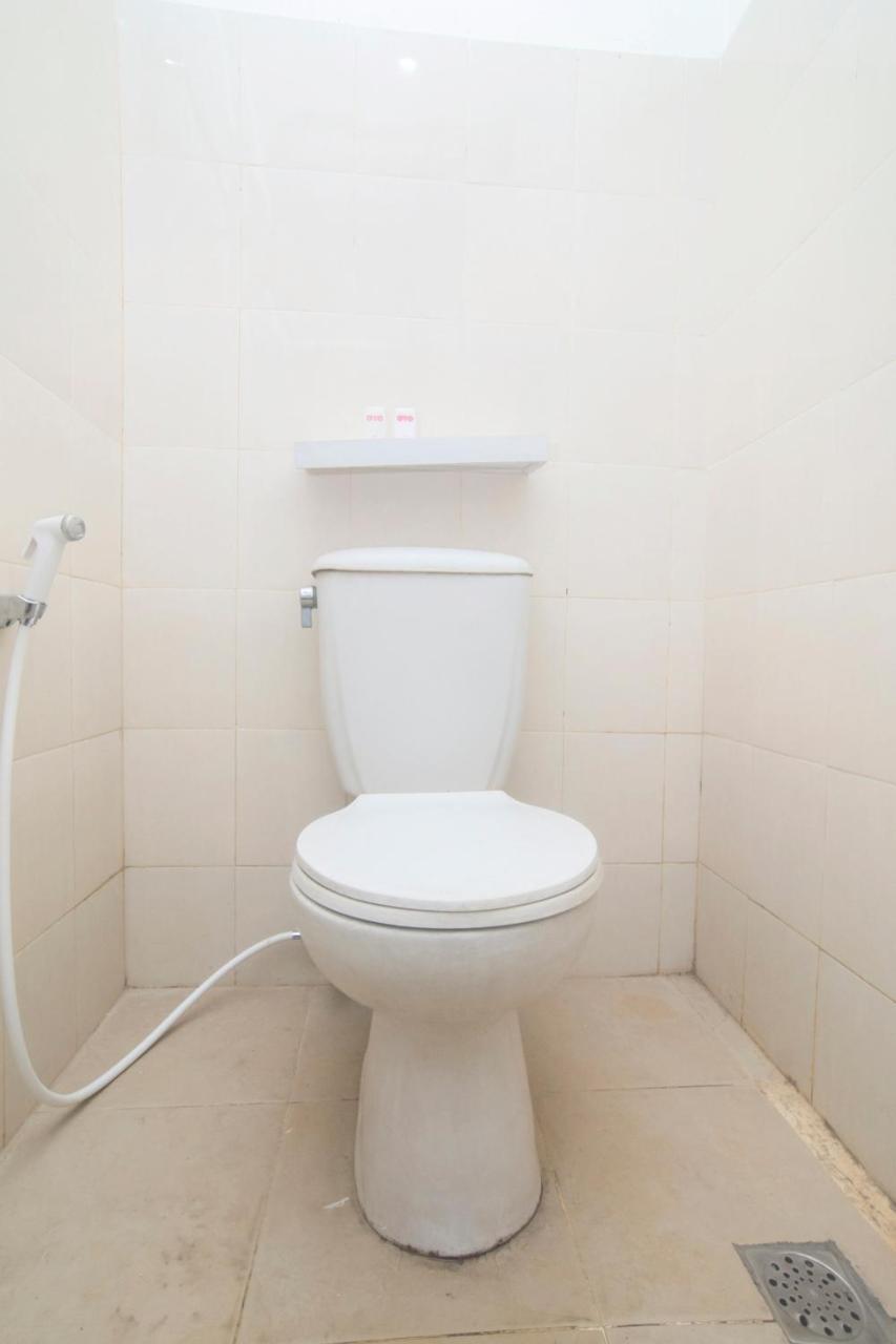 Готель Oyo 287 Rumah Eyang Near Rsud Kota Джок'якарта Екстер'єр фото