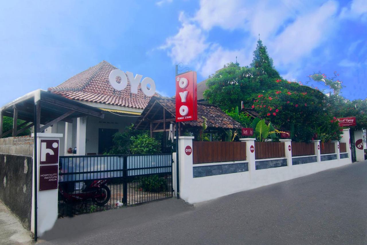Готель Oyo 287 Rumah Eyang Near Rsud Kota Джок'якарта Екстер'єр фото